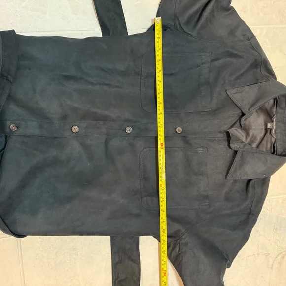Banana Republic Classic Black Button-Down Shirt Veagan Suede with belt - Picture 6 of 7